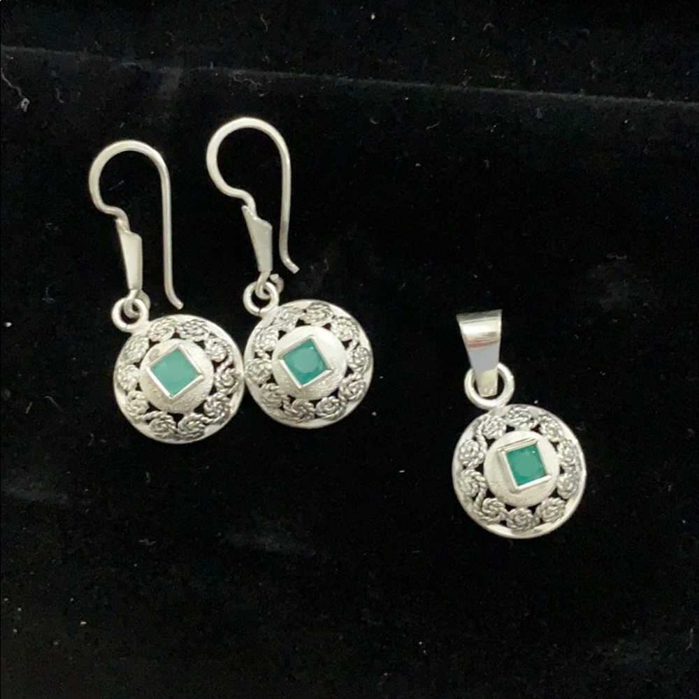 Earrings & pendant & necklace set - Picture 1 of 1